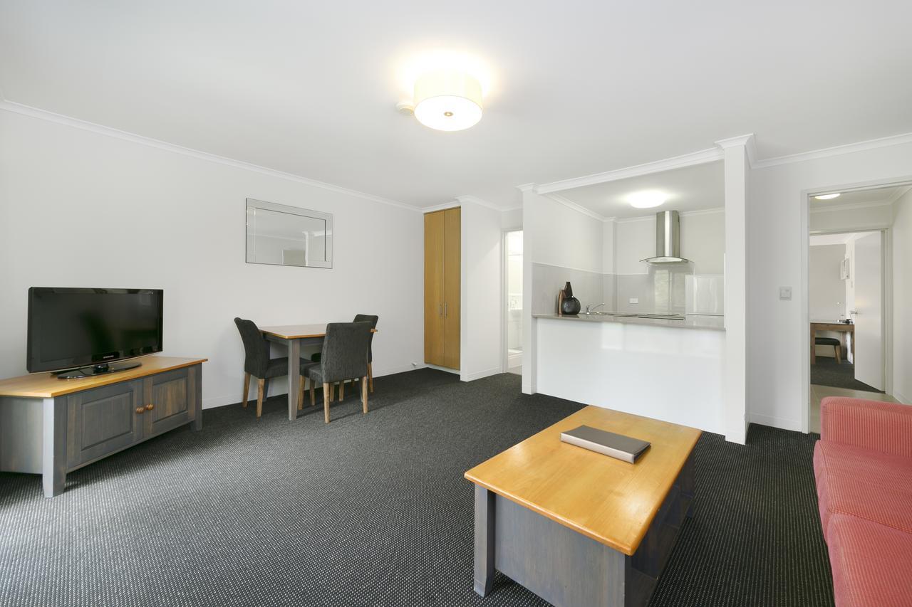 Mt Ommaney Hotel Apartments Brisbane Eksteriør billede
